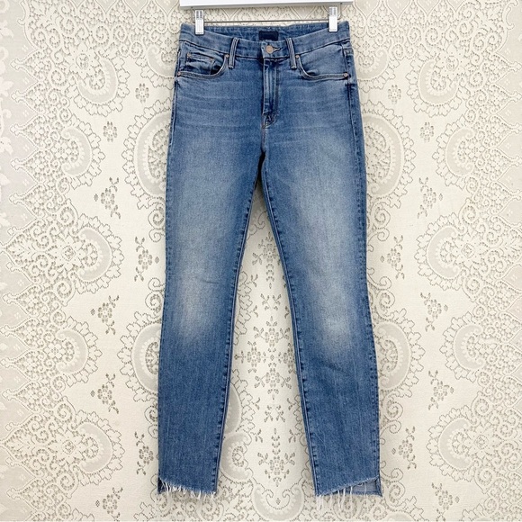 Mother Denim The Looker Ankle Step Fray in Truth Or Dare - Picture 6 of 15